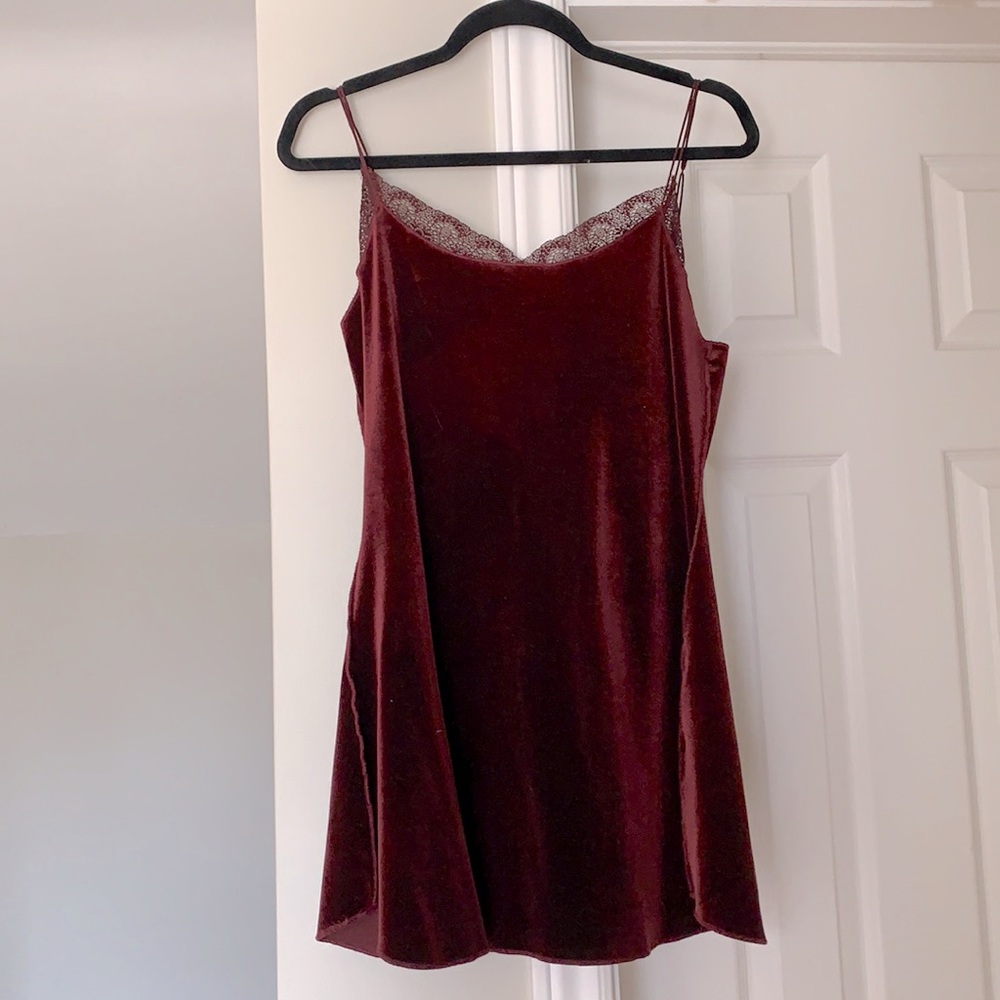 Elegant Burgundy Velvet Dress